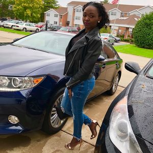 Meet your Posher, Pesh